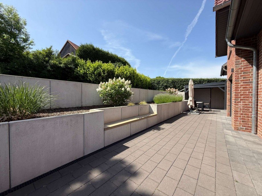 Terrasse auf der S�dseite Einfamilienhaus Obernkirchen