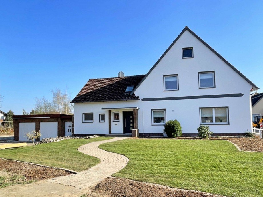 Anischt Mehrfamilienhaus Porta Westfalica / Barkhausen