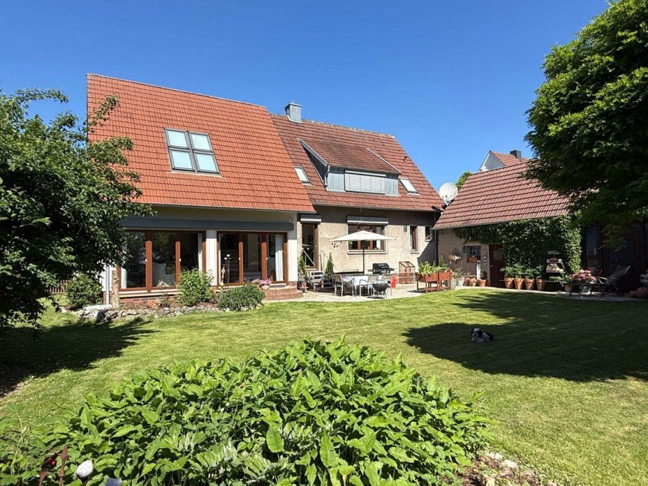 Gartenansicht Einfamilienhaus Hille