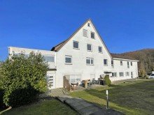 Frontansicht Tolle Eigentumswohnung mit einmaligem Panoramablick in Hausberge