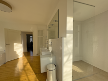 ... und begehbarer Dusche VERKAUFT - Stilvoll Wohnen im gro�z�gigen Einfamilienhaus