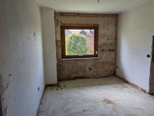 4 Sanierungsbed�rftiges Einfamilienhaus mit riesigem Grundst�ck