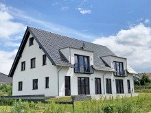 Au�enansicht S�d Moderne Doppelhaush�lfte in toller Lage von Holzhausen