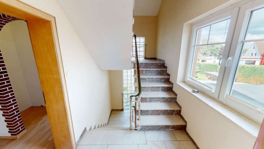 Treppenhaus OG zum DG Zweifamilienhaus Rahden