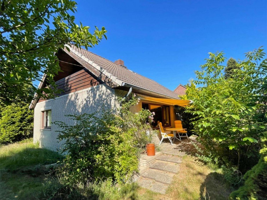 S�d-West-Ansicht Einfamilienhaus Minden