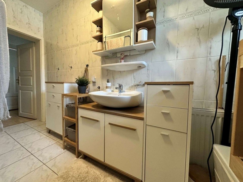Bad OG-Wohnung Mehrfamilienhaus Porta Westfalica