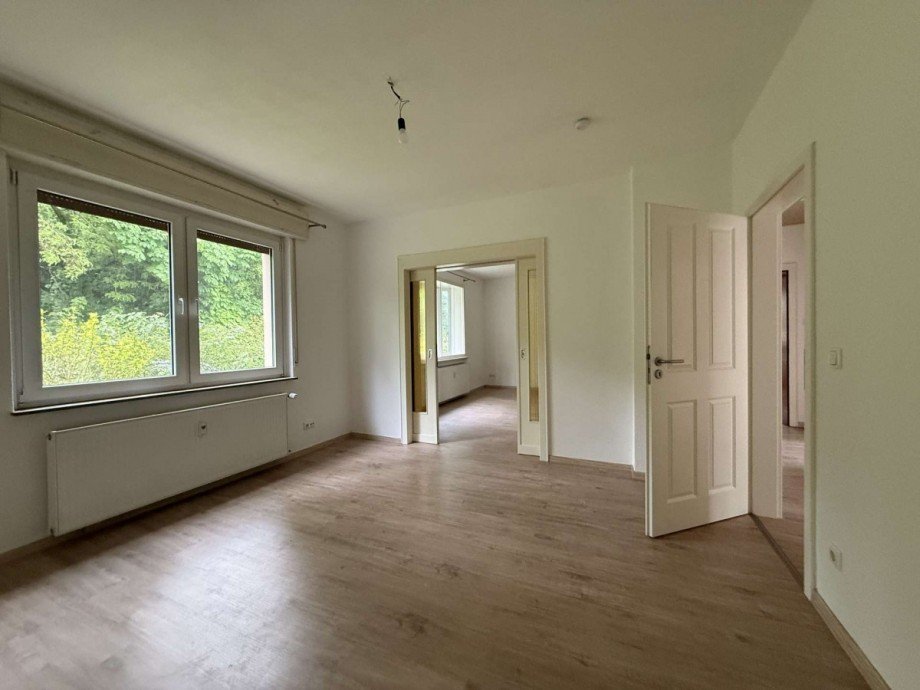Wohn-/Esszimmer EG-Wohnung Mehrfamilienhaus Minden
