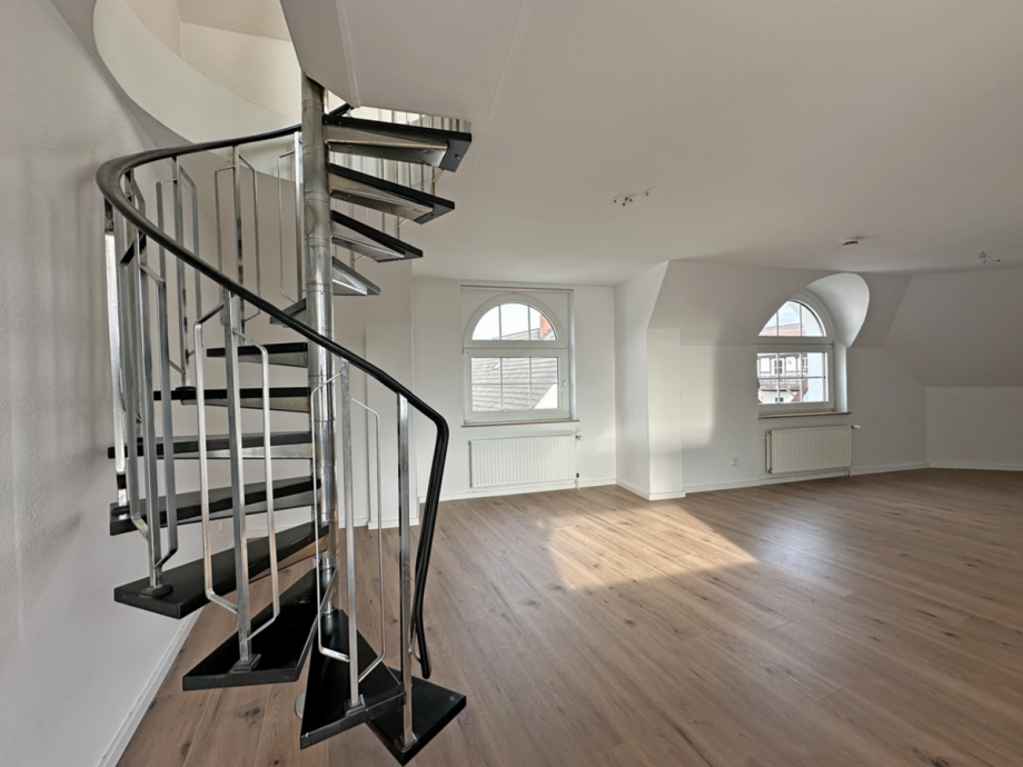 Wohnbereich mit Treppe zum Dachboden Wohnung B�ckeburg