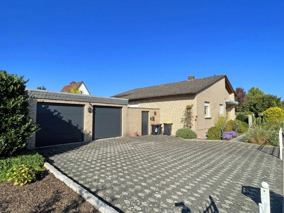 Bungalow mit Einliegerwohnung Einfamilienhaus Minden / B�lhorst