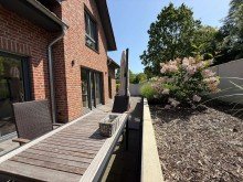 Terrasse auf der S�dseite Neuwertiges Einfamilienhaus in familienfreundlicher Lage.