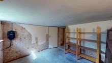 Keller Zweifamilienhaus mit gro�em Naturgrundst�ck.