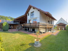 Gartenansicht Beeindruckendes Architektenhaus in familienfreundlicher Lage von Minden
