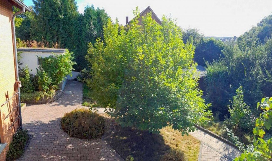 Gartenansicht 2 Zweifamilienhaus Kalletal