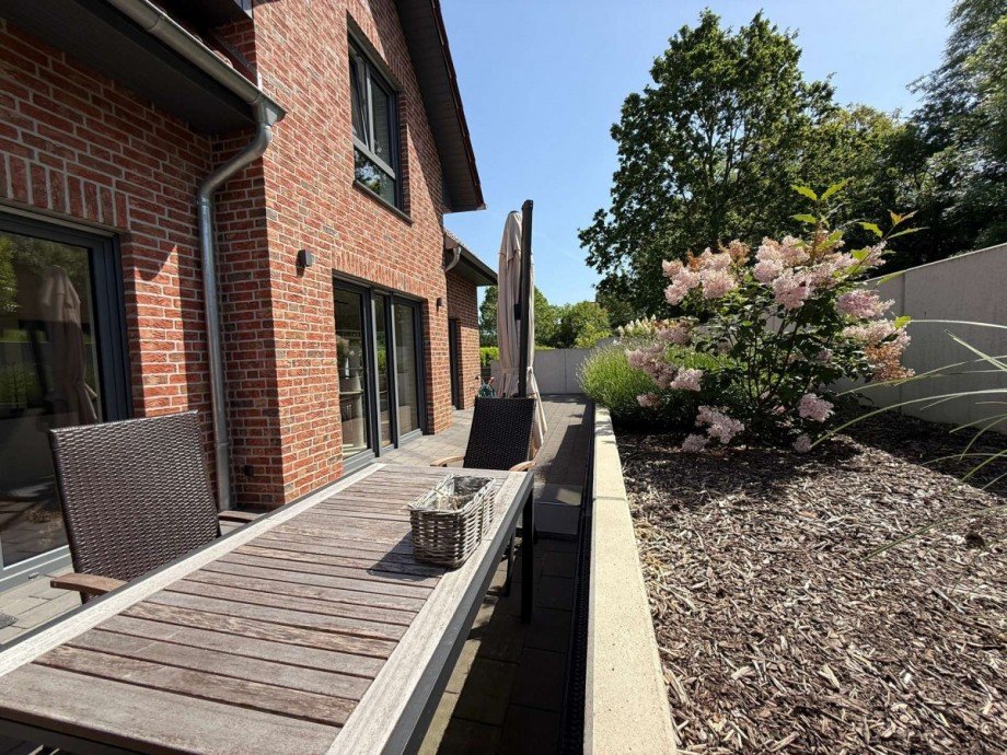 Terrasse auf der S�dseite Einfamilienhaus Obernkirchen