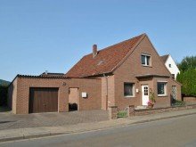Einfamilienhaus mit Einliegerwohnung in Porta Westfalica - Barkhausen zu verkauf Charmantes Einfamilienhaus mit Einliegerwohnung in P.W.-Barkhausen