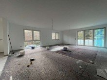 Opulentes Wohn- / Esszimmer Monderne und gro�z�gige Eigentumswohnungen im Erstbezug, in ruhiger, aber zentraler Lage!