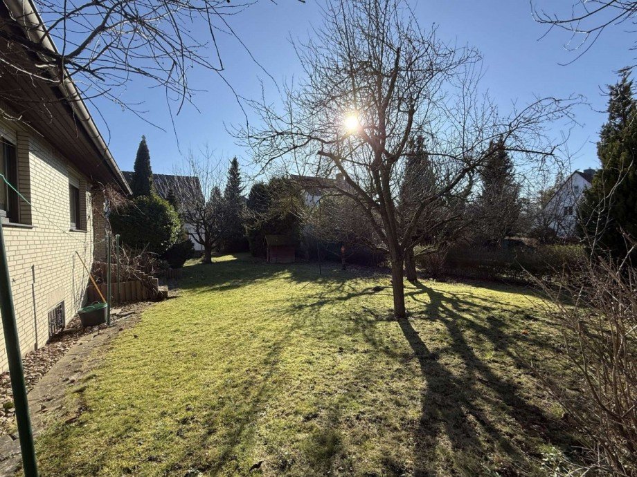 Sonniger Gartenbereich Einfamilienhaus B�ckeburg