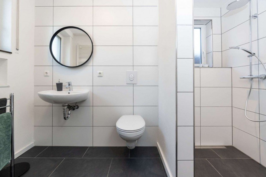 Badezimmer EG Mehrfamilienhaus Porta Westfalica / Barkhausen