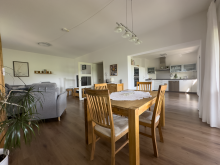 Offener Wohn-Ess-K�chenbereich Bereits verkauft - Gro�z�giges Ein- bis Zweifamilienhaus mit h�bschem Grundst�ck