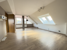 Wohnbereich Obergeschoss Modernisiertes Ein- bis Zweifamilienhaus in top Wohnlage