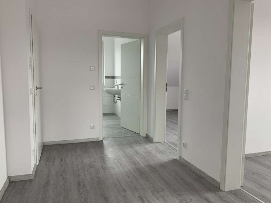 Flurbereich OG Doppelhaush�lfte Porta Westfalica