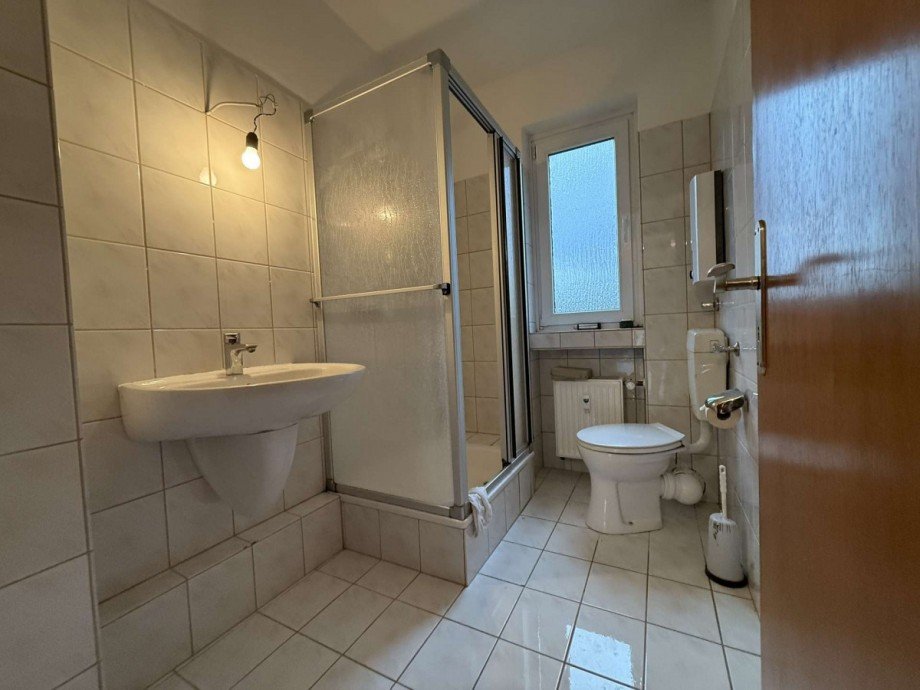 Badezimmer OG-Wohnung Mehrfamilienhaus Minden