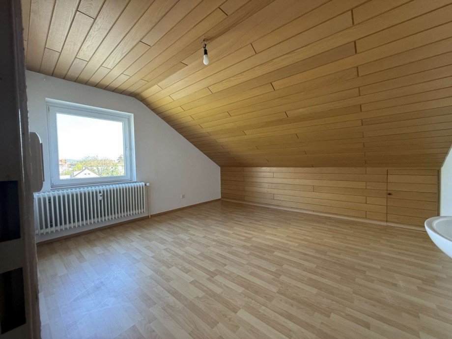 separates Arbeitszimmer im Dachgeschoss Etagenwohnung B�ckeburg