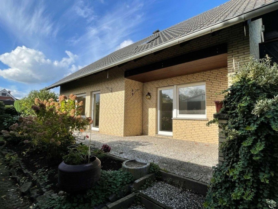 Terrasse EG - S�dseite Mehrfamilienhaus Minden
