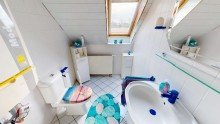 Weiteres Badezimmer im OG Bauernhaus mit sonnigem Grundst�ck, Charakter, Platz und Potenzial