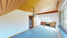 Innenansicht Zweifamilienhaus mit gro�em Naturgrundst�ck.