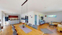 offener Wohn-, Ess- und K�chenbereich Neuwertiges Einfamilienhaus in familienfreundlicher Lage.
