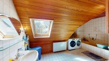 Badezimmer OG Bauernhaus mit sonnigem Grundst�ck, Charakter, Platz und Potenzial