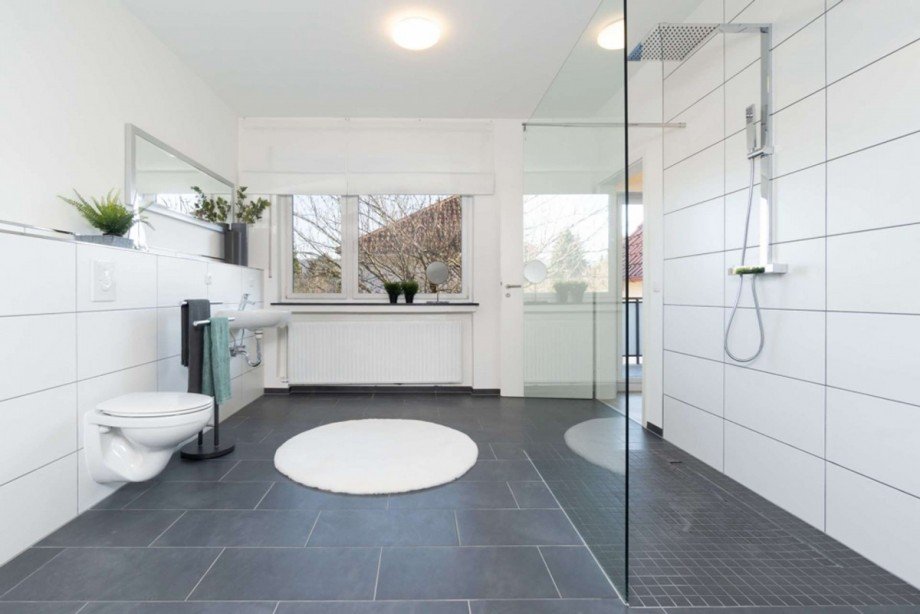 Badezimmer OG Mehrfamilienhaus Porta Westfalica / Barkhausen