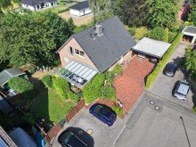 Au�enansicht Schickes Zweifamilienhaus mit sch�nem Garten f�r vielf�ltige Nutzungsm�glichkeiten