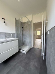 Modernes Duschbad Schicke Mietwohnung in top Lage von B�ckeburg