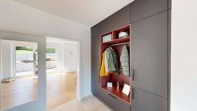 Garderobe Neuwertiges Einfamilienhaus in familienfreundlicher Lage.