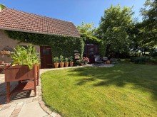 Idyllischer Gartenbereich Gro�z�giges Wohnhaus mit Charme in idyllischer Lage