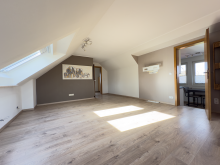 Wohnbereich Obergeschoss Modernisiertes Ein- bis Zweifamilienhaus in top Wohnlage