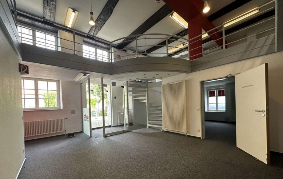 Eingangsbereich Erdgeschoss B�rohaus Minden