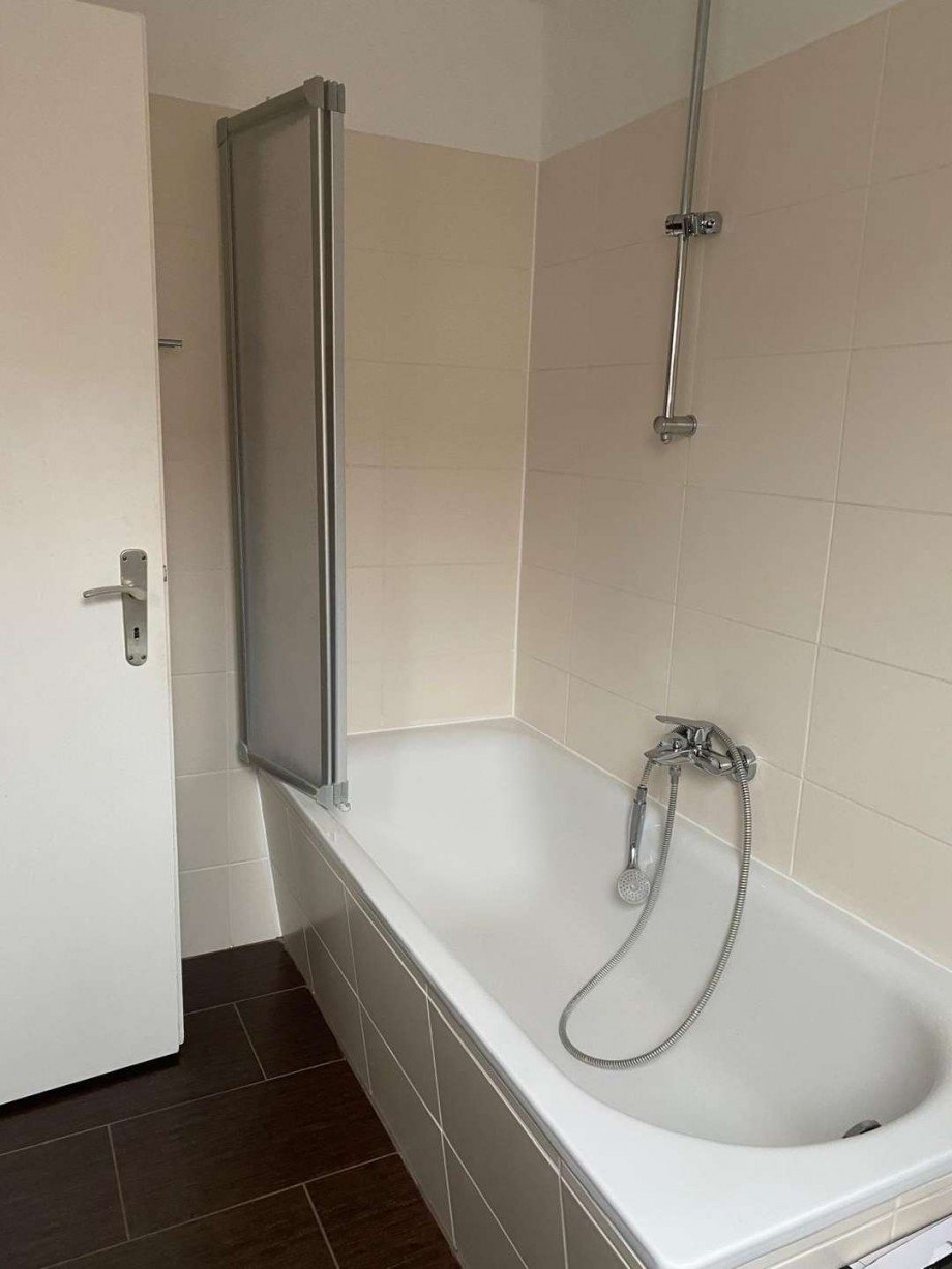 Badezimmer-OG (2) Mehrfamilienhaus Rinteln