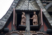 Figurenspiel HAUS SCHMIEDING - HISTORIE AM MINDENER MARKTPLATZ!