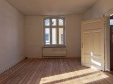 Wohnzimmer Dreifamilienhaus mit vielseitigen Nutzungsm�glichkeiten.