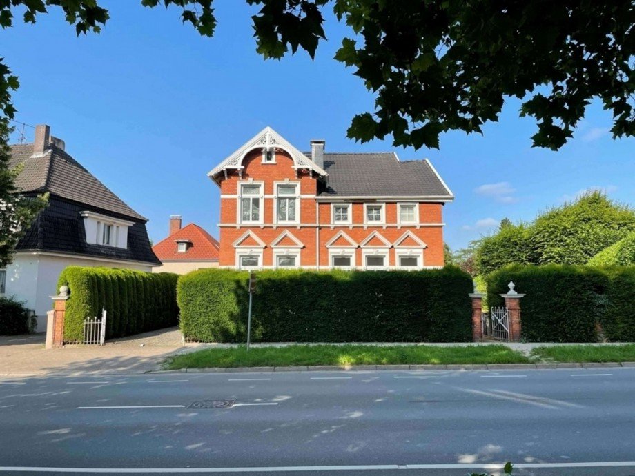 Stra�enansicht Villa Minden