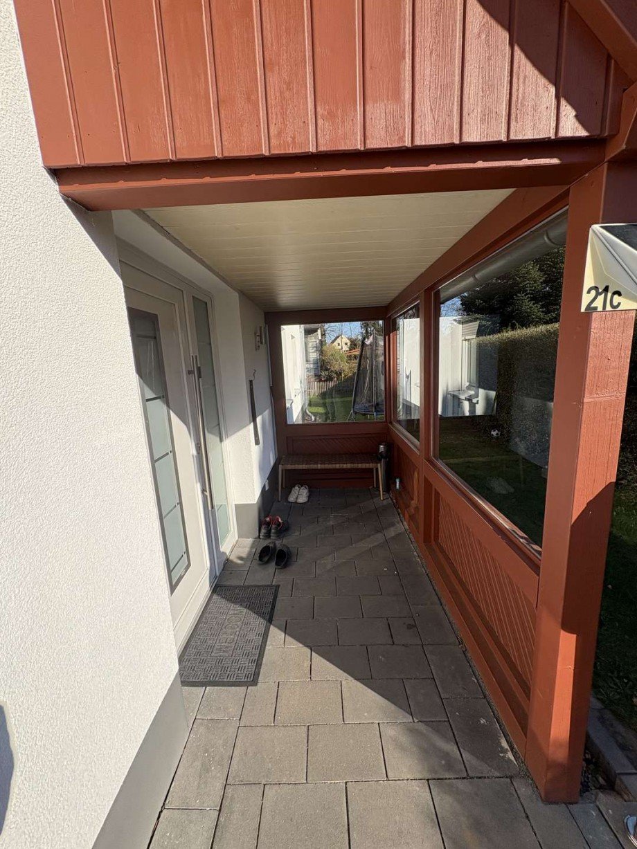 �berdachter Eingang Einfamilienhaus B�ckeburg