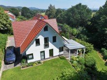 Au�enansicht RESERVIERT - Junges Einfamilienhaus mit idyllischem Garten