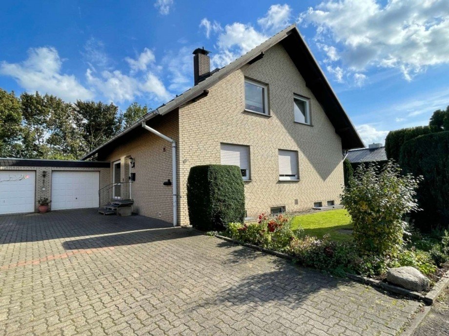 Frontseite Mehrfamilienhaus Minden