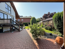 Gartenansicht Beeindruckendes Architektenhaus in familienfreundlicher Lage von Minden