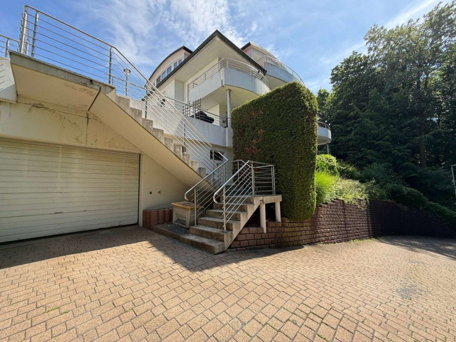 Au�entreppe zum Hauseingang Etagenwohnung Porta Westfalica