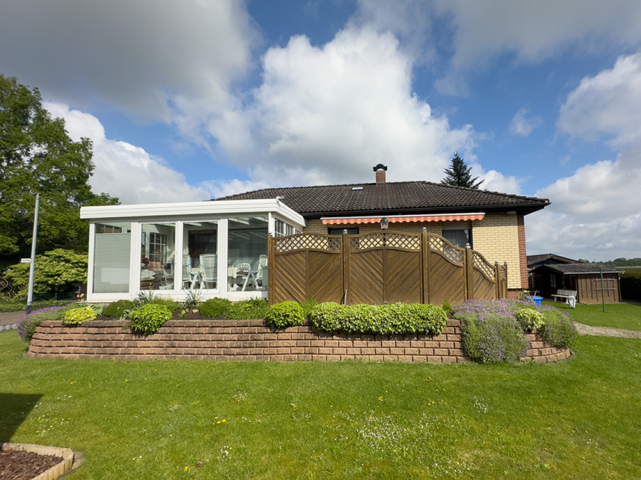 S�d-Ansicht Einfamilienhaus Porta Westfalica