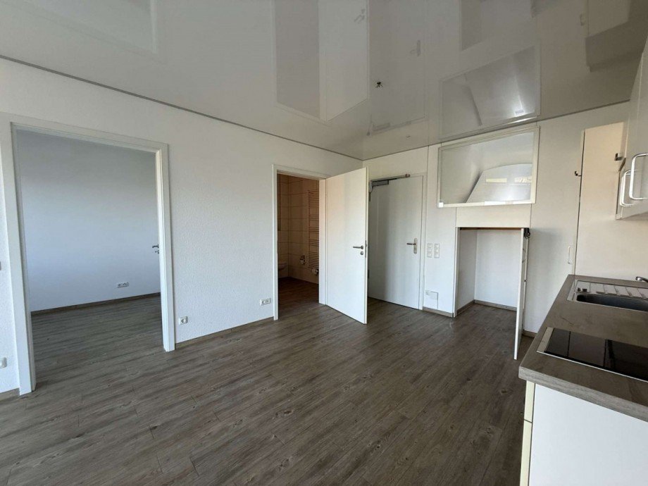 Blick Richtung Schlafzimmer, Bad & Eingangsbereich Wohnung Porta Westfalica